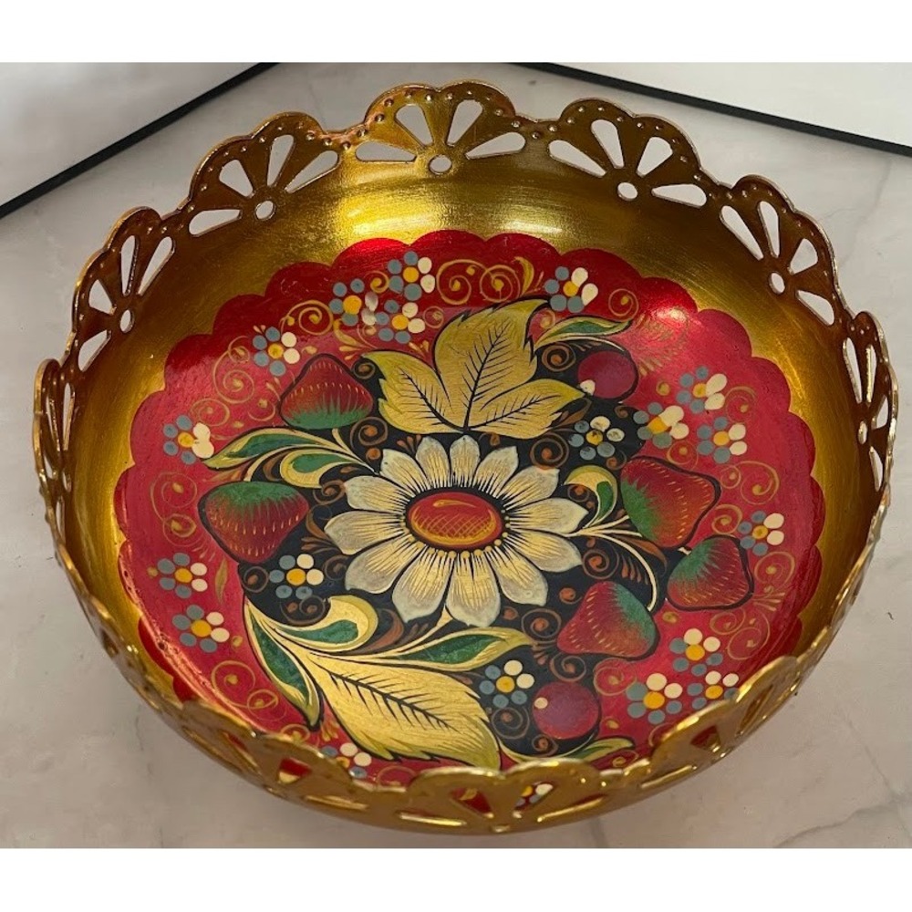 Vintage Russian Khokhloma Hand Painted Folk Art Metal Bowl Gold Red Strawberries